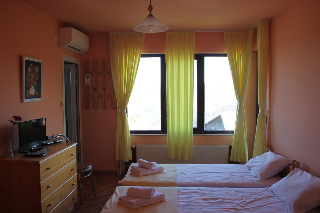 Guest House Daskalov Chervena Lokva Exterior foto